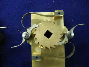 Astro 03-10 (14).jpg (163817 bytes)