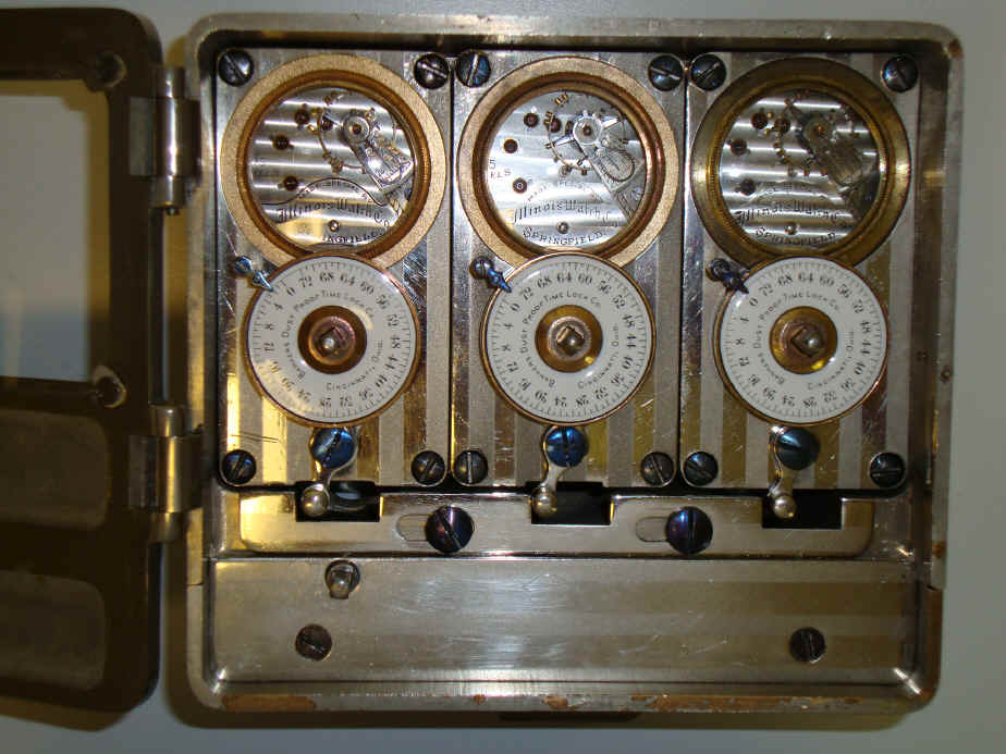 Bankers Dustproof-a (1).JPG (2198518 bytes)