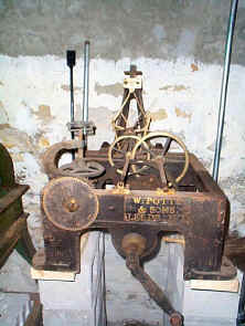 Dcp00310-Rotated.jpg (54947 bytes)