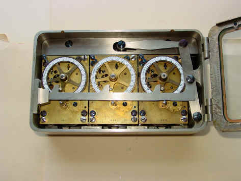 S&G 3mvt-large wagon wheel2.jpg (875304 bytes)