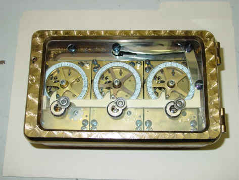 S&G 3mvt large wagon wheel-brass.jpg (886204 bytes)