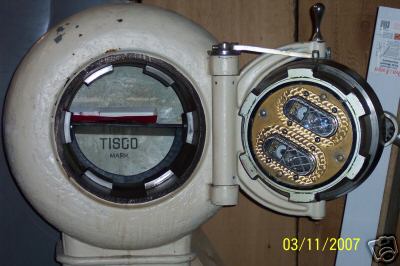 Yale 1 mvt bathtub-safe (1).jpg (24177 bytes)