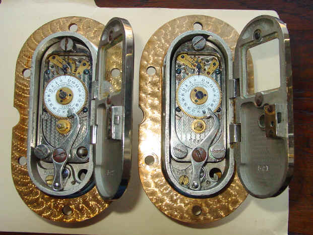 Yale 1mvt bathtub pair2.jpg (1115993 bytes)