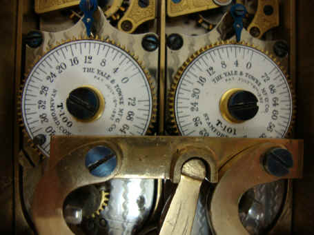 Yale T pair prototype (3).JPG (2262865 bytes)
